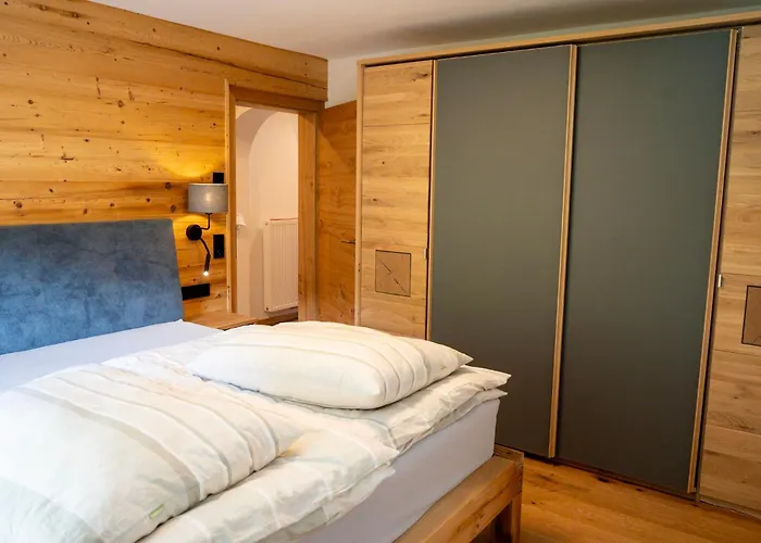 Oberdachebenhof Dienten 아파트 *